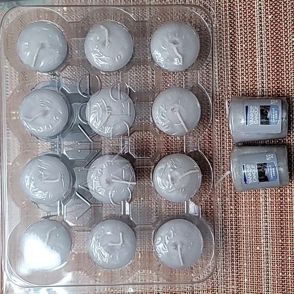 Yankee Candle set 14 Votives, Candlelit Cabin, NWT